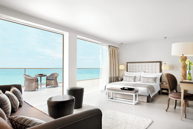Tiara Holidays - Sani Beach - junior suite panorama sea view room